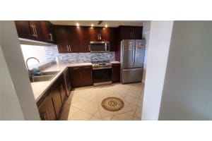 8040 Hampton Boulevard, North Lauderdale