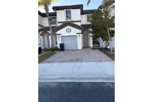 7848 Nw 114th Path, Doral