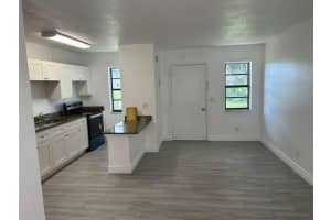 1081 Se Monterey Road C12, Stuart