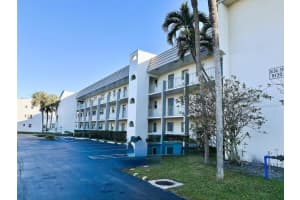 8130 Sunrise Lakes 308, Sunrise 8130 Sunrise Lakes 308, Sunrise