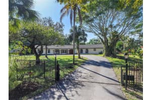 5351 Godfrey Road, Parkland