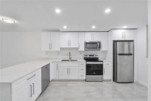 3751 Environ Boulevard 243, Lauderhill