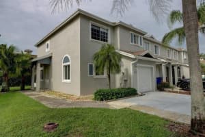 4768 Sw 14th Court, Deerfield Beach