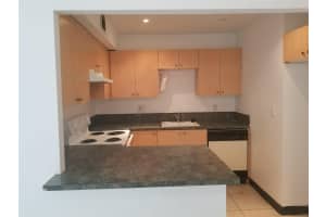 2017 Nw 46th Avenue 310a, Fort Lauderdale