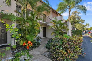 9866 Nob Hill Court 9866, Sunrise