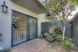 5808 W 26th Avenue 211, Hialeah