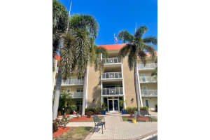 3180 Ne 48th Court 215, Lighthouse Point