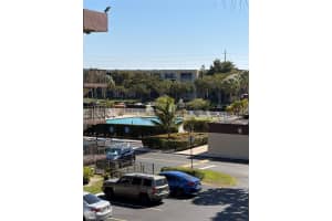 3341 Nw 47th Terrace 301, Lauderdale Lakes