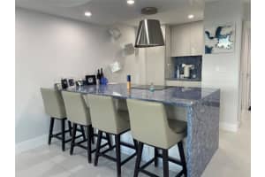 209 N Fort Lauderdale Beach Boulevard 2d, Fort Lauderdale 209 N Fort Lauderdale Beach Boulevard 2d, Fort Lauderdale