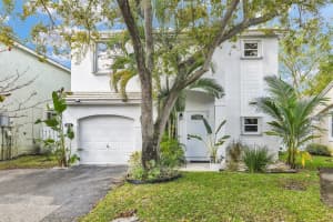 843 Nw 98th Avenue, Plantation