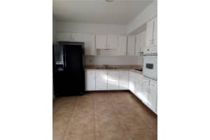 618 Sw 8th Street 1 (south), Hallandale Beach