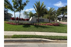 8014 Nw 15th Manor, Plantation