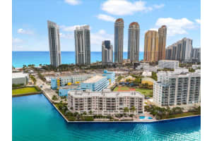18260 N Bay Road 304, Sunny Isles Beach