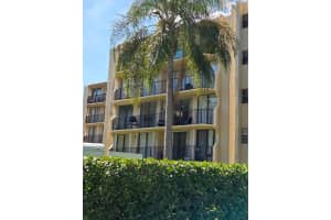 3500 Blue Lake Drive 304, Pompano Beach