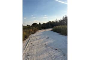 21820 Nw 278th Street, Okeechobee