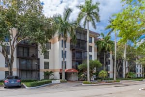 5550 Nw 44 Street 506, Lauderhill