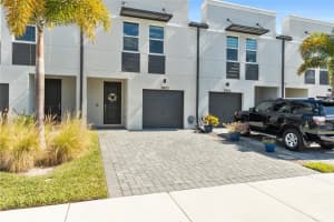 3921 Se Mentmore Lane 3838, Stuart