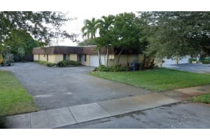 19112 W W Lake, Hialeah