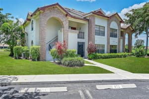 8049 Aberdeen Drive 101, Boynton Beach