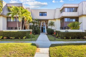 1800 Se Saint Lucie Boulevard 9-102, Stuart