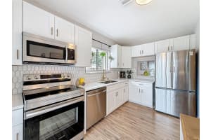 2300 Nw 37th Avenue 2300, Coconut Creek