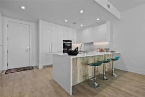220 Lake Shore Drive 1417, Lake Park