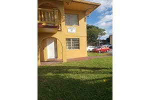 2814 Nw 55th Avenue 1b, Lauderhill