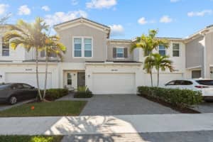16330 Oakview Drive, Loxahatchee