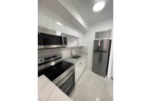 11 Sw 52nd Avenue 7a, Coral Gables