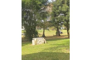 8027 Lagos De Campo Boulevard A4, Tamarac