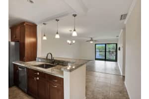 930 Sw 9th Street Circle 206, Boca Raton