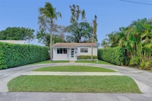 2231 Scott Street, Hollywood