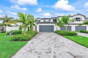 4973 Oakmont Drive 1, Dania Beach