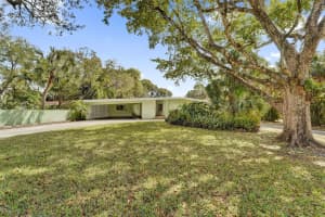 720 E Country Club Circle, Plantation 720 E Country Club Circle, Plantation