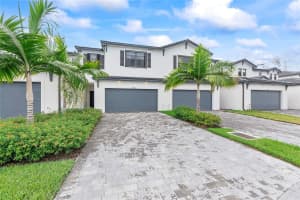 4965 Oakmont Drive 2, Dania Beach