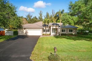 5320 Sw 199th Avenue, Pembroke Pines