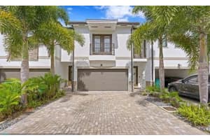 4507 E Aqua Bella Lane, Fort Lauderdale