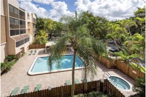 6800 Cypress Road 514, Plantation