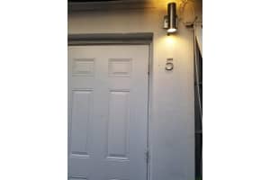 1964 Ne 172nd Street 5, North Miami Beach