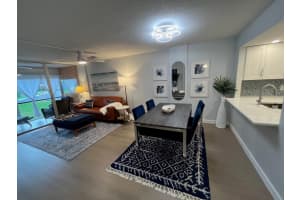 113 Royal Park Drive 1g, Oakland Park