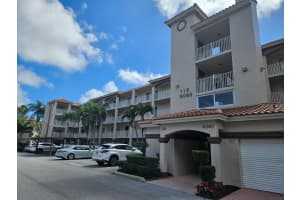 6065 Pointe Regal Circle 105, Delray Beach