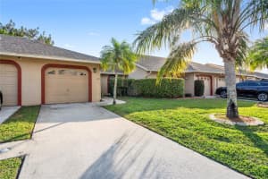 9612 Nw 76th Court 9612, Tamarac