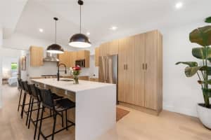 1080 E Country Club Circle, Plantation 1080 E Country Club Circle, Plantation