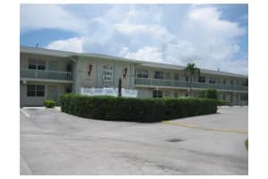 4111 Ne 21st Way 104, Lighthouse Point