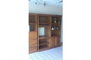 7042 Sw 23rd St 10, Davie