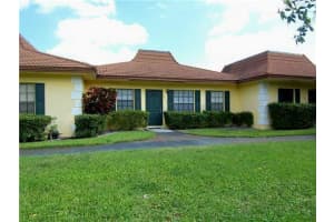 7022 Sw 23rd St 22, Davie