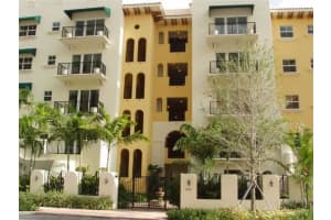 642 Valencia Avenue 406, Coral Gables