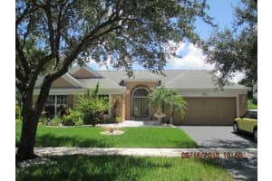 10532 Grove Place, Cooper City