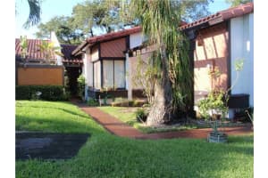 364 Ne 195th Street 364, Miami