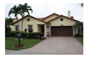 7045 Golf Pointe Cir, Tamarac